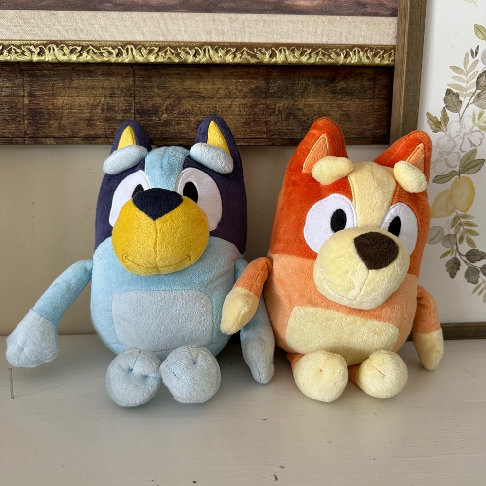 Set of Bluey and Bingo Talking plushies